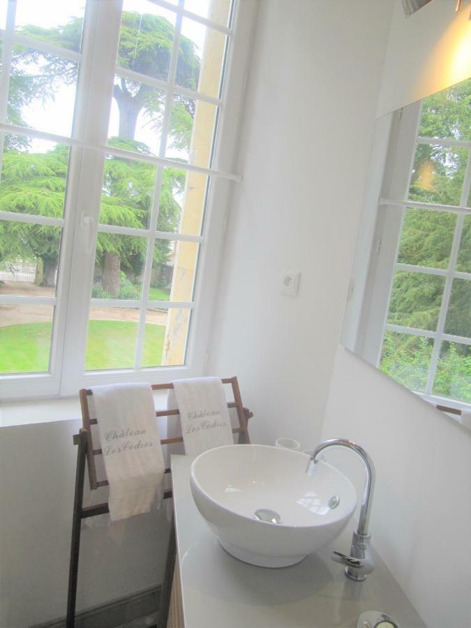Bed & Breakfast Chateau Les Cedres Bretteville-l'Orgueilleuse Kültér fotó