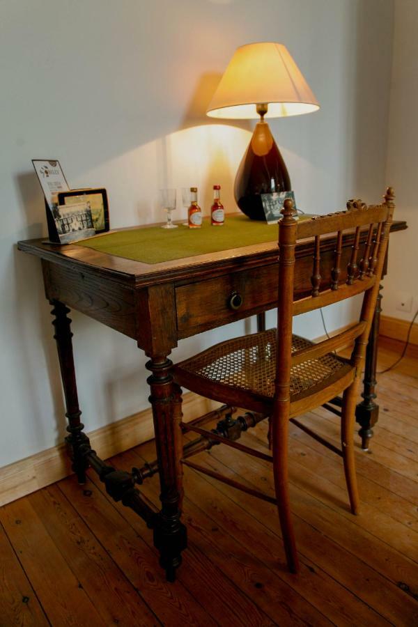 Bed & Breakfast Chateau Les Cedres Bretteville-l'Orgueilleuse Kültér fotó